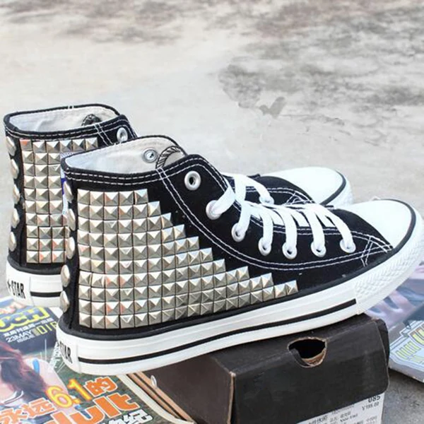 Original Maxbell 100 Pieces Pyramid Studs Rivets Spots Punk DIY Leather Bag Shoes gold Versatile