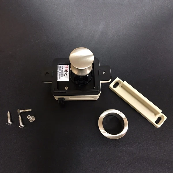 Dependable Maxbell Whisper Non Locking Boat Cam Latch Striking Plate Cabinet Hardware 23090-CH Professional