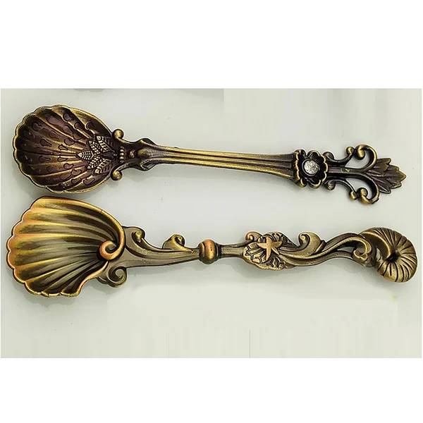 High-Grade Maxbell Vintage Classical Spoons Coffee Dessert Spoon Teaspoon 3 Pieces Bronze Enhanced
