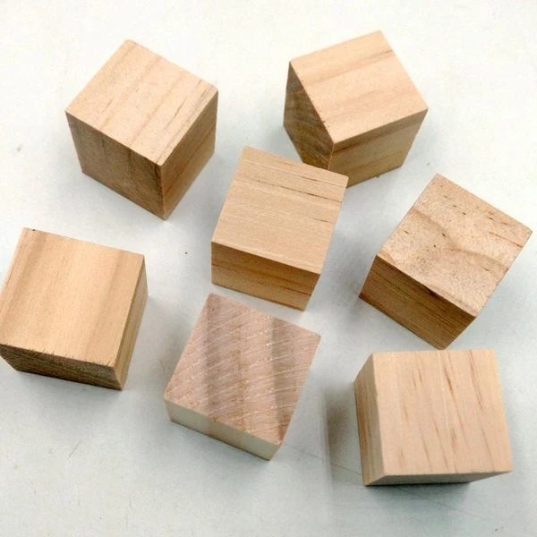 Lightweight Maxbell Pack of 20 Natural Wooden Cubes Block Embellishments for Kids Crafts Cardmaking 20mm Recyclable