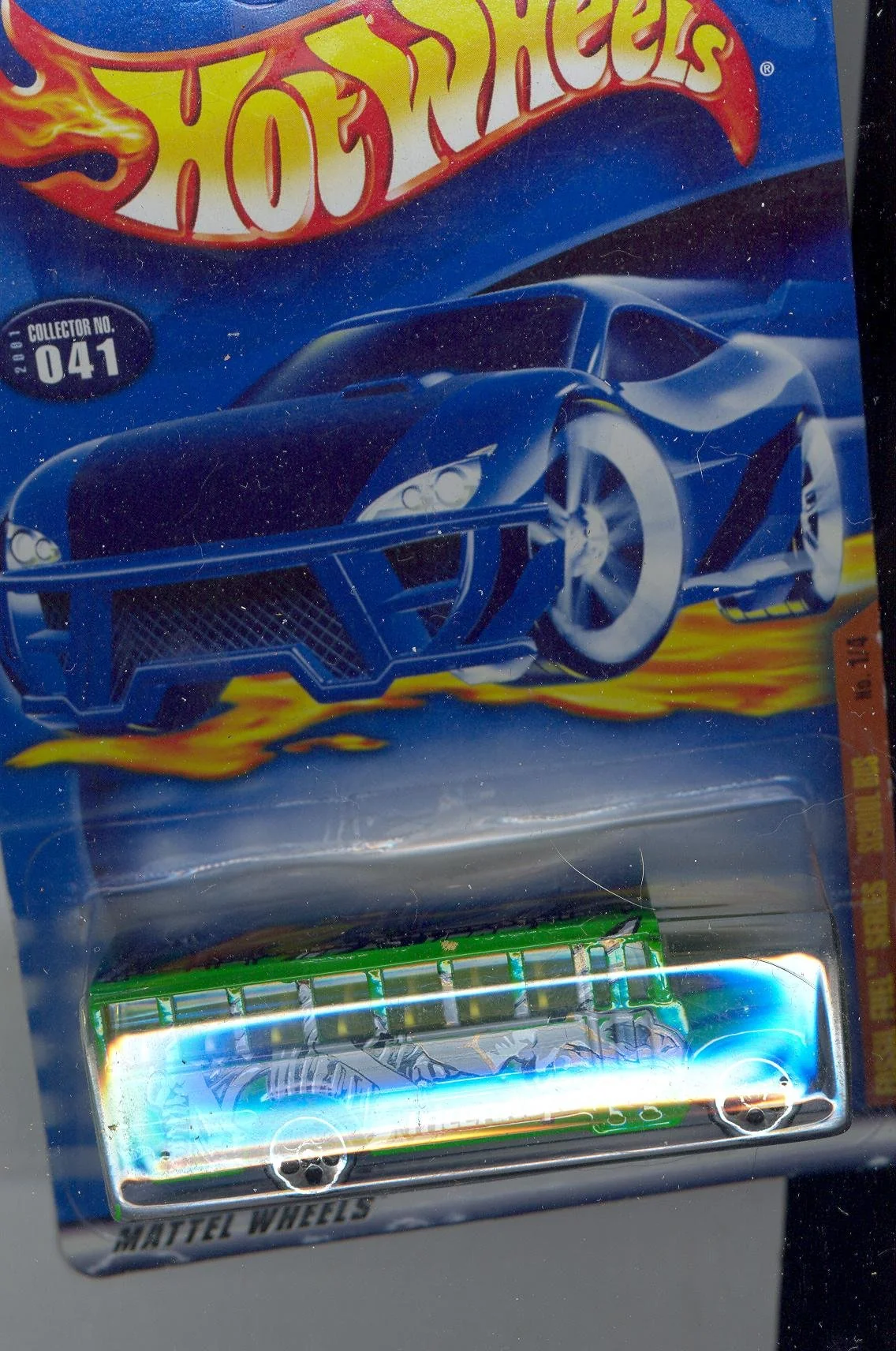Exclusive Hot Wheels 2001 041 Fossil Fuel Series Green School Bus 1 4 Triceratops 1 64 Scale Luxury