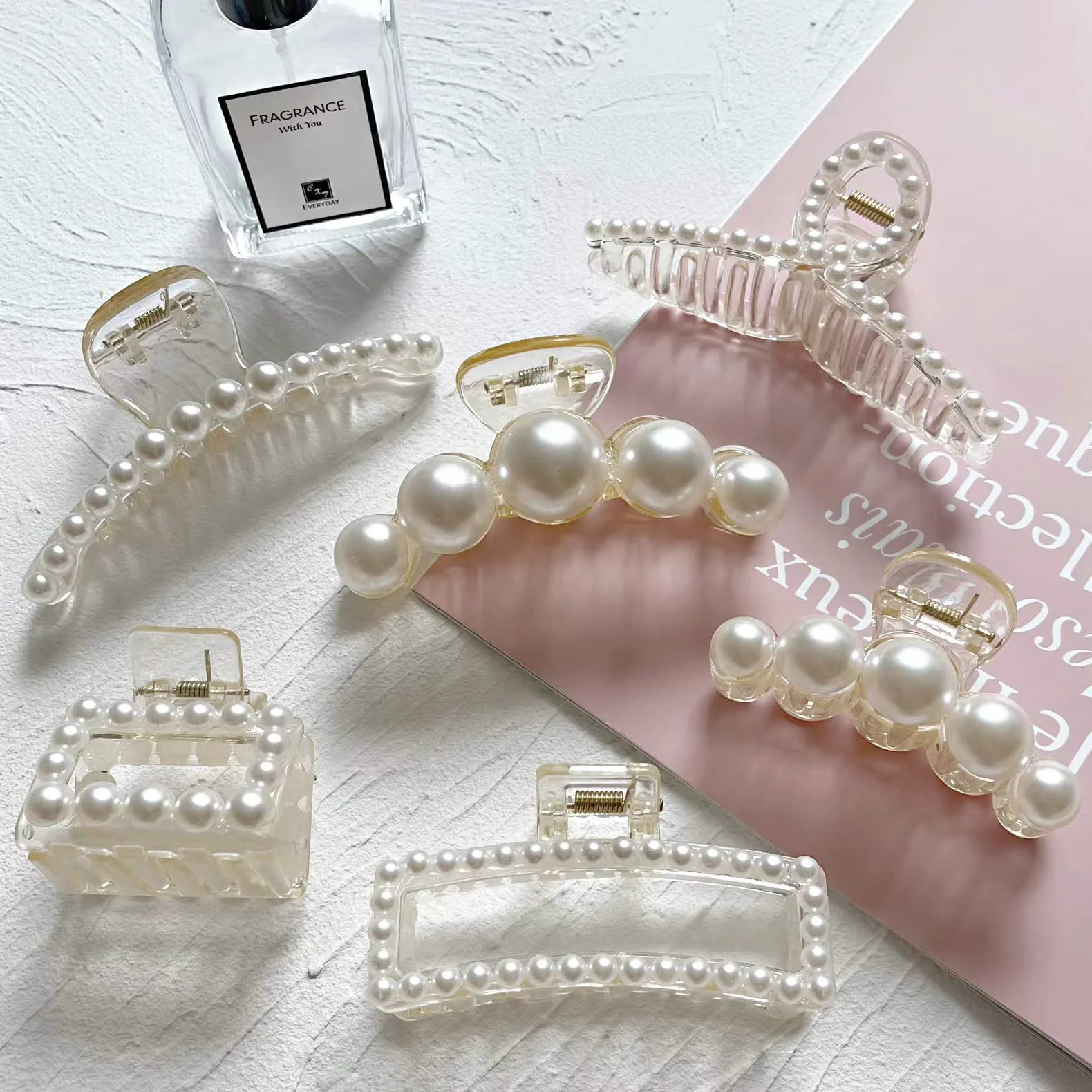 Artisan 6 Pcs Pearl Hair Clips for Women Large Claw Clips for Thin Thick Hair White Hair Claw Clips for Wedding Gift Nonslip Hair Accessories for Women Consistent