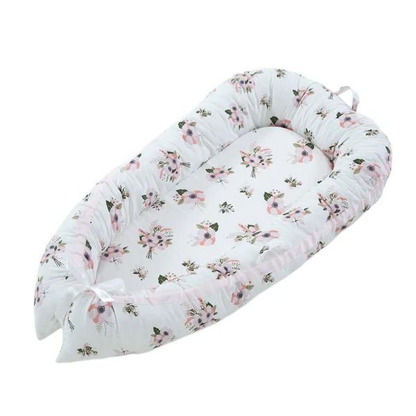 World-Class Maxbell Travel Crib Baby Sleeping Bed Newboard Lounger Bassinet White_ Pink Flower Prestigious