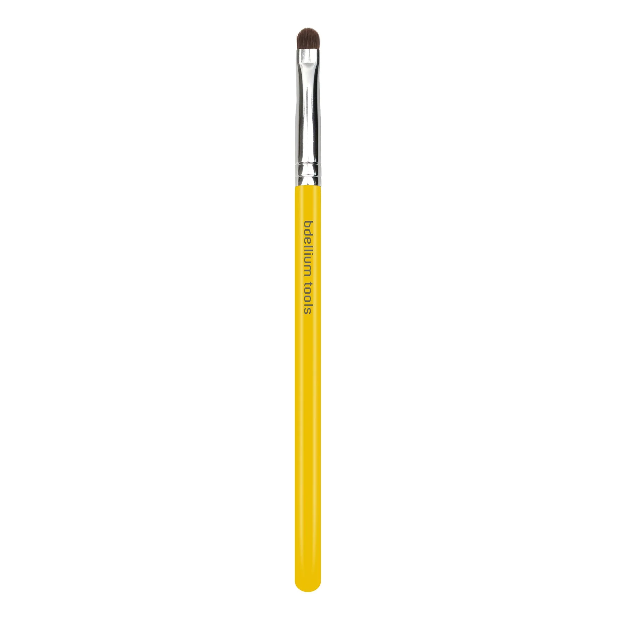 Pure Bdellium Tools Professional Makeup Brush - Studio Series 755 Smudge - With Mix of Soft Natural and Synthetic Fibers For Creating the Soft Smoky Eyes Classic