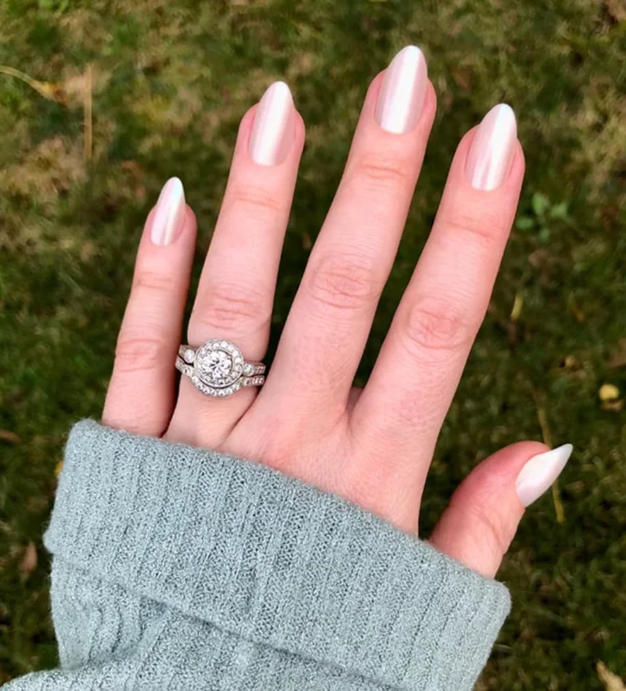 Minimalist Olive June Long Lasting Nail Polish Girl With The Pearl Nail Polish 0.46 fl oz Natural