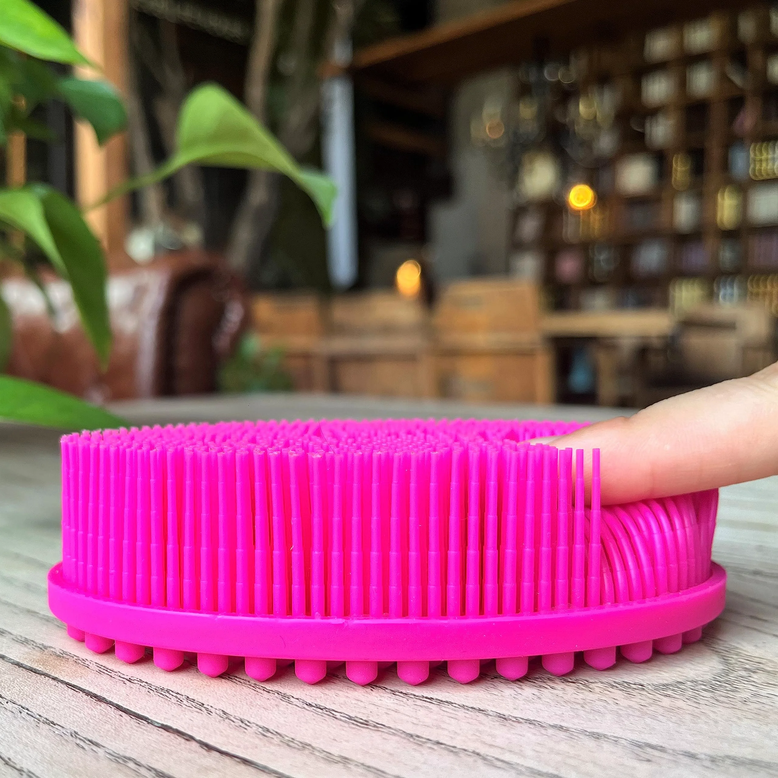 High-Quality Premium Sensory Brush for Kids or Autism Soft Silicone Body Scrubber 2 in 1 Sensory Room Occupational Therapy Sensory Brushes Silicone Loofah Pets Crafted