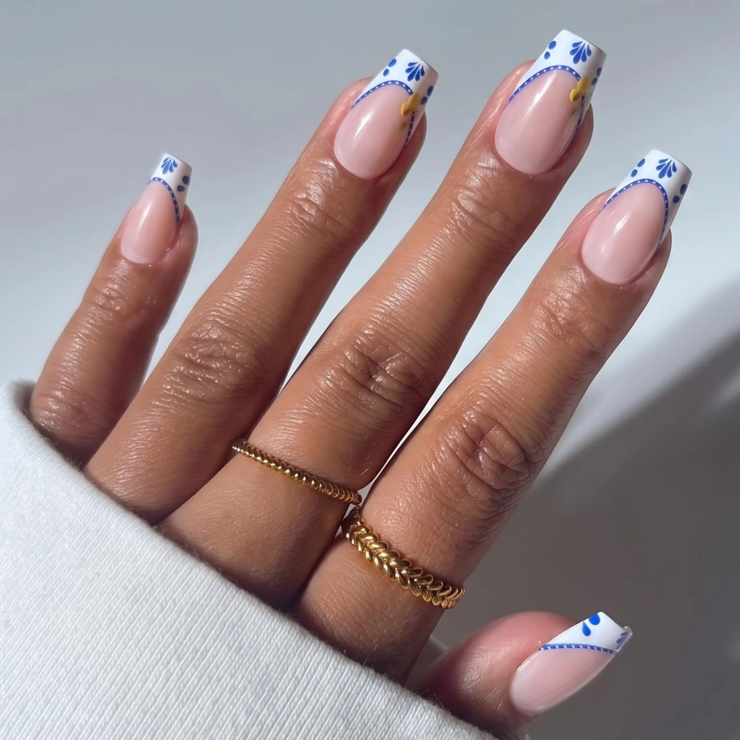 Easy-to-Use Glamnetic Press On Nails - Medium Coffin Fake Nails with Blue White French Tips Salon Quality Vacation Nails Tuscan Twist 15 Sizes - 30 Nail Crafted