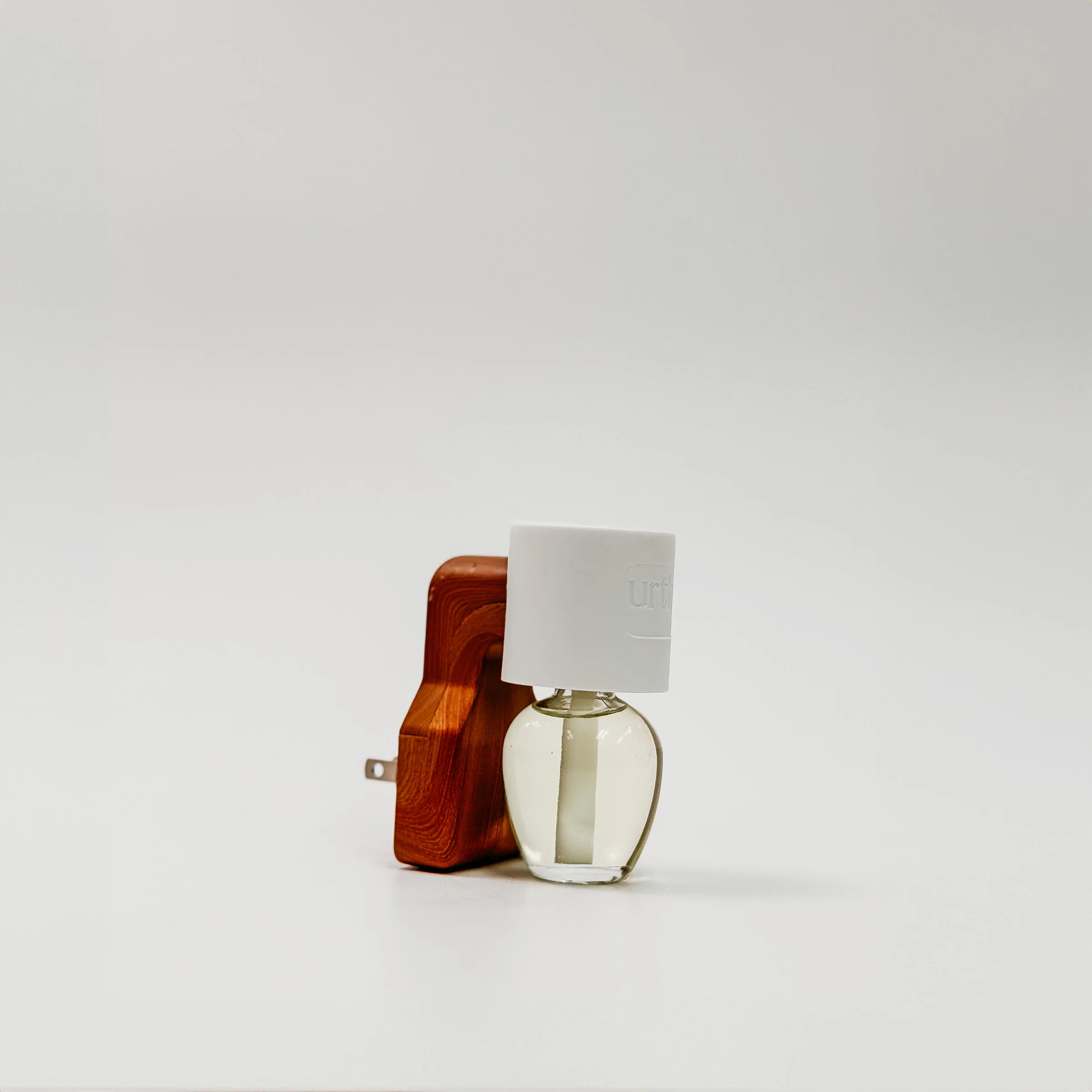Dependable Ehree Scent Bottle Plug-In - Overstock Natural