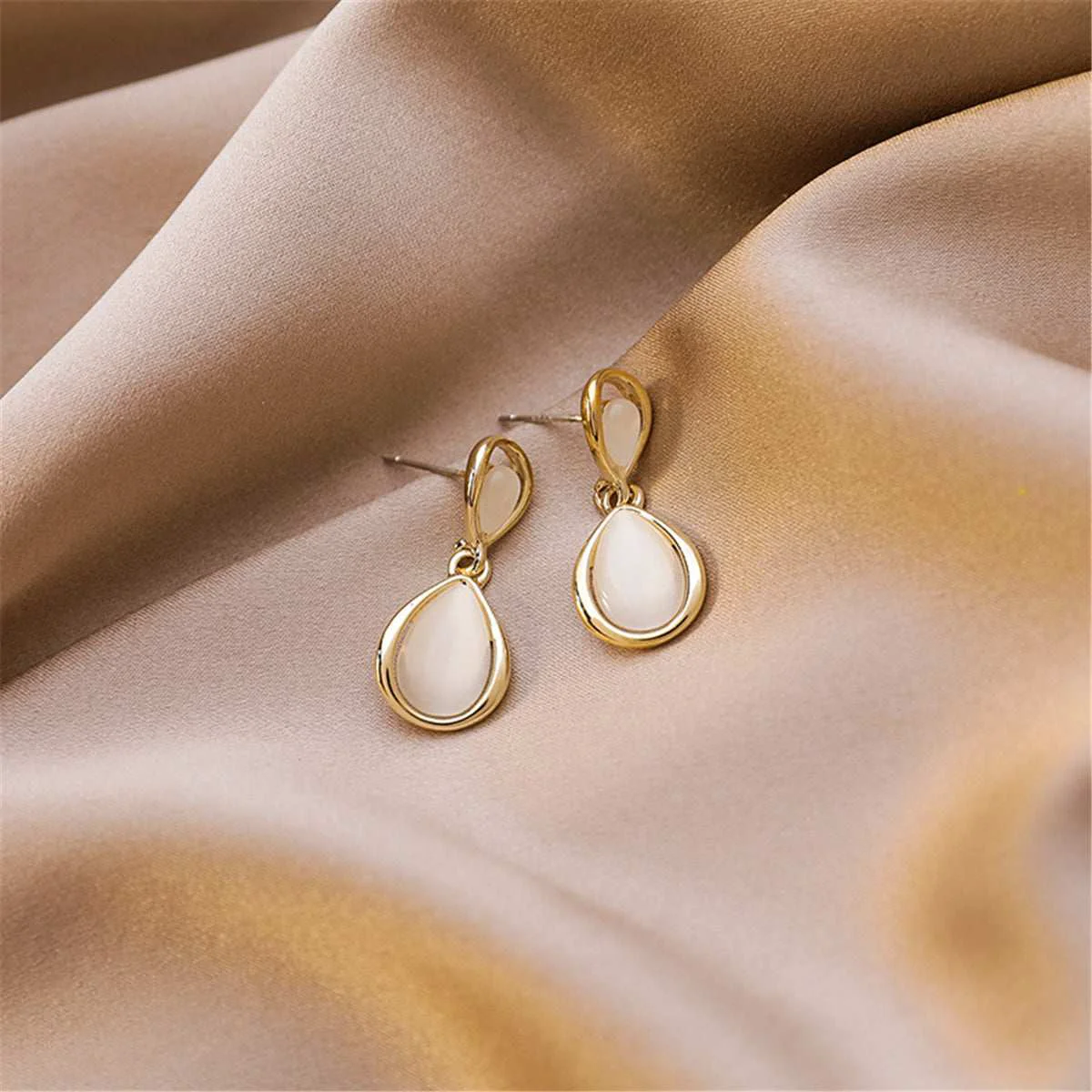 Optimized Cat's Eye Goldtone Teardrop Drop Earrings Comfortable