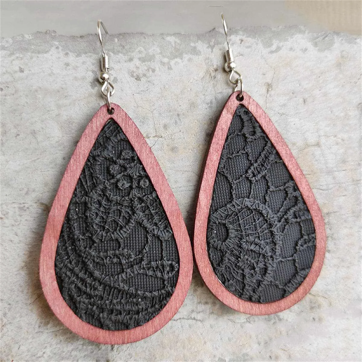 Fine Crafted Black Red Lace-Textured Teardrop Earrings Lightweight