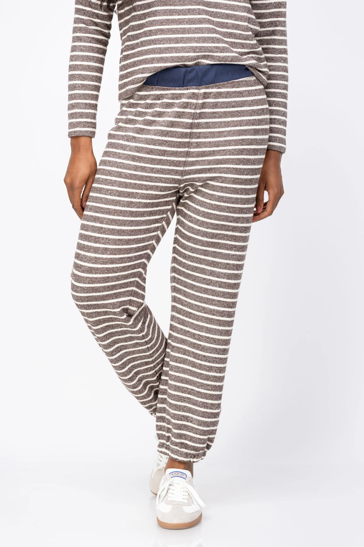 User-Friendly Dylan Jogger in Brown White Dependable