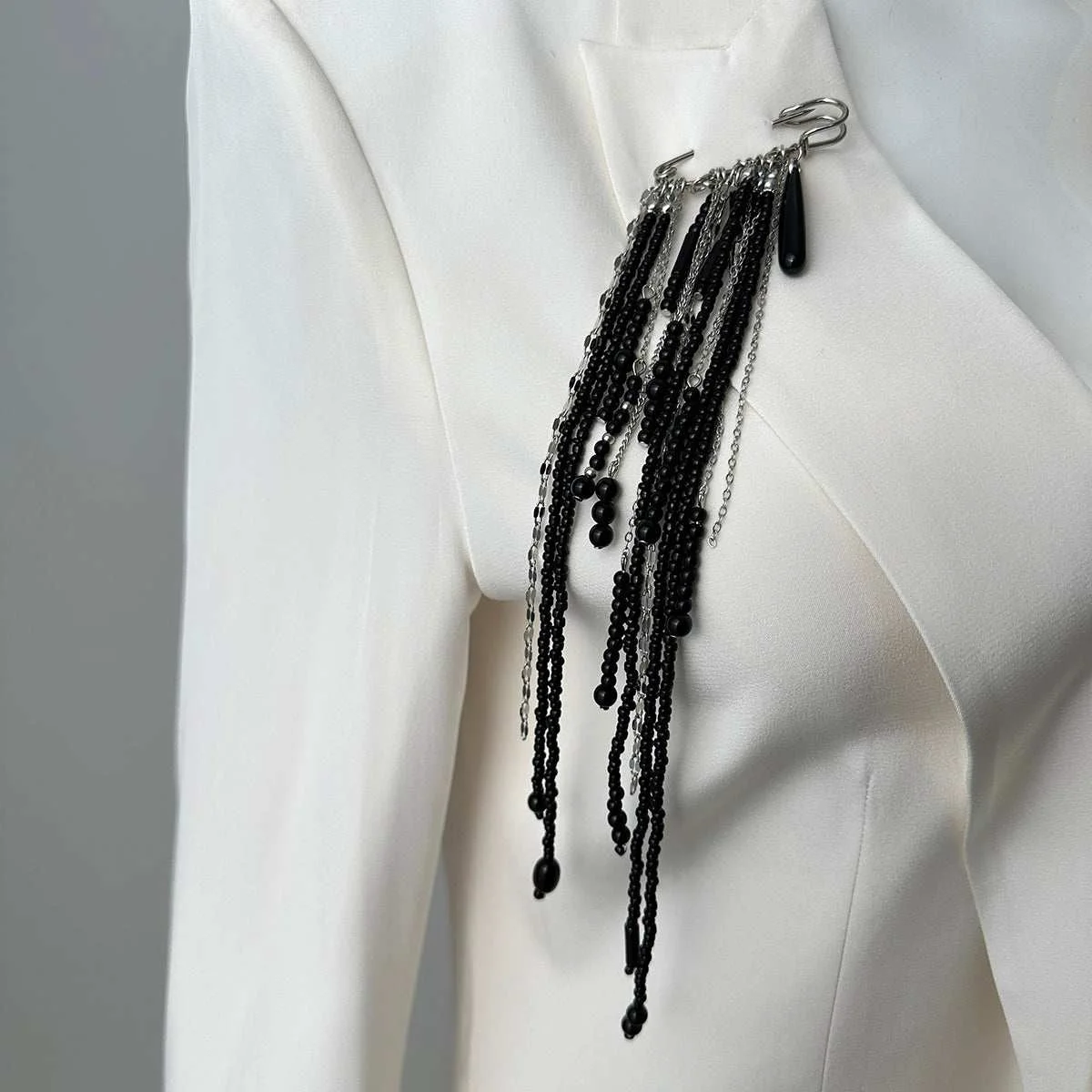 Original Design Black Crystal Acrylic Silvertone Drop Tassel Pin Brooch Innovative
