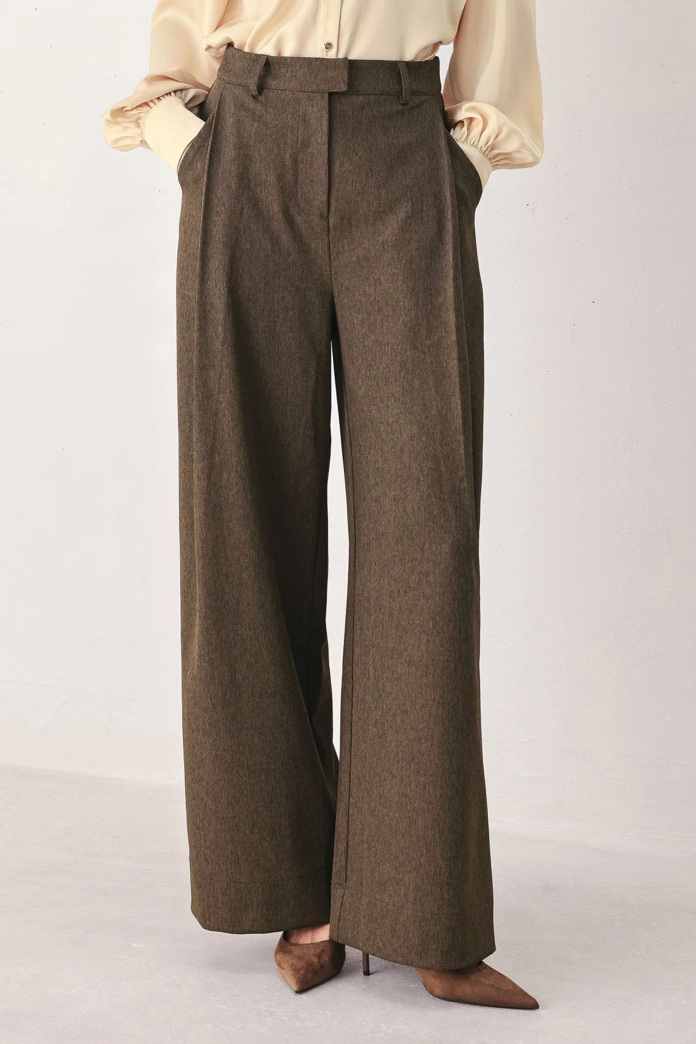 Luxury Bistro Brown Woven Wide Leg Pant Expertly Made