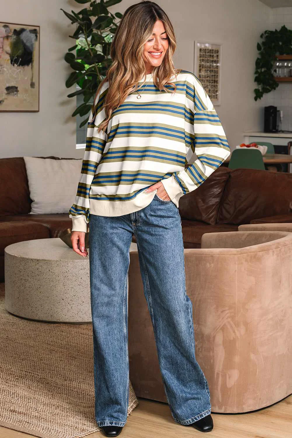 Quality Threaded Pear Rose Stripe Crew Neck Pullover Sweatshirt Elite
