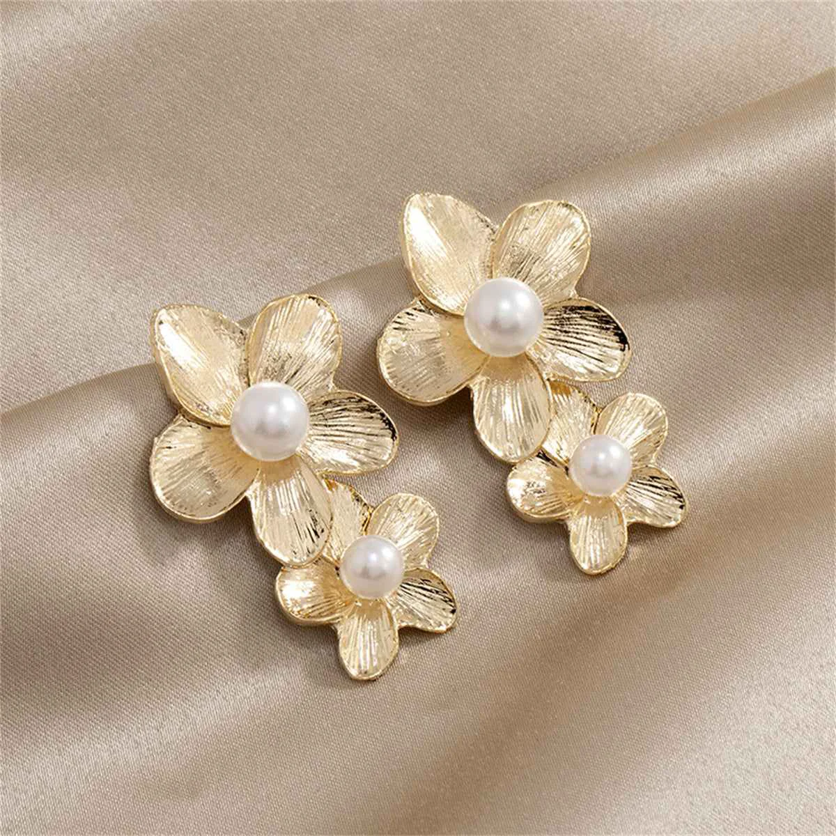 Healthy Pearl Goldtone Linked Flower Drop Earrings Natural