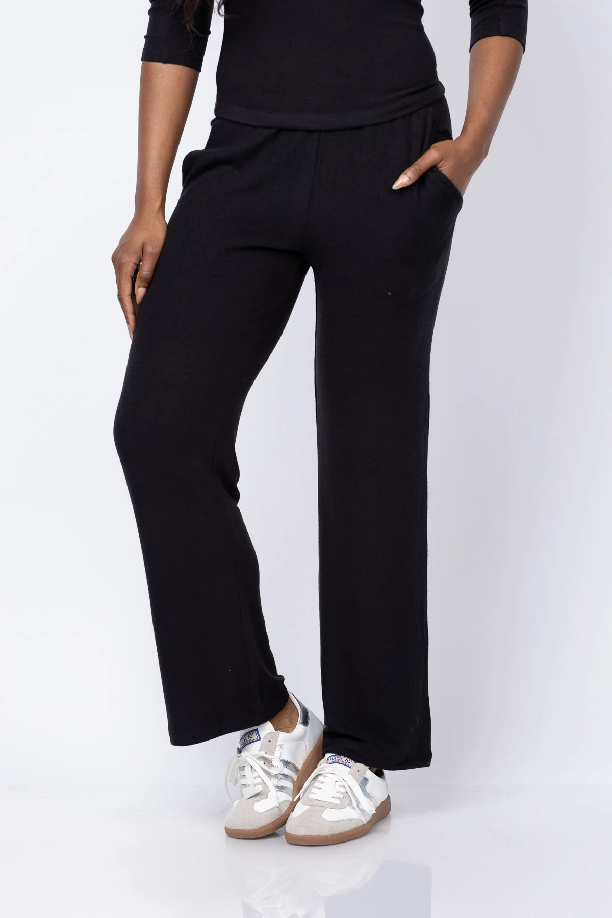 Luxury Velvet by Graham Spencer Mackenzie in Black Natural