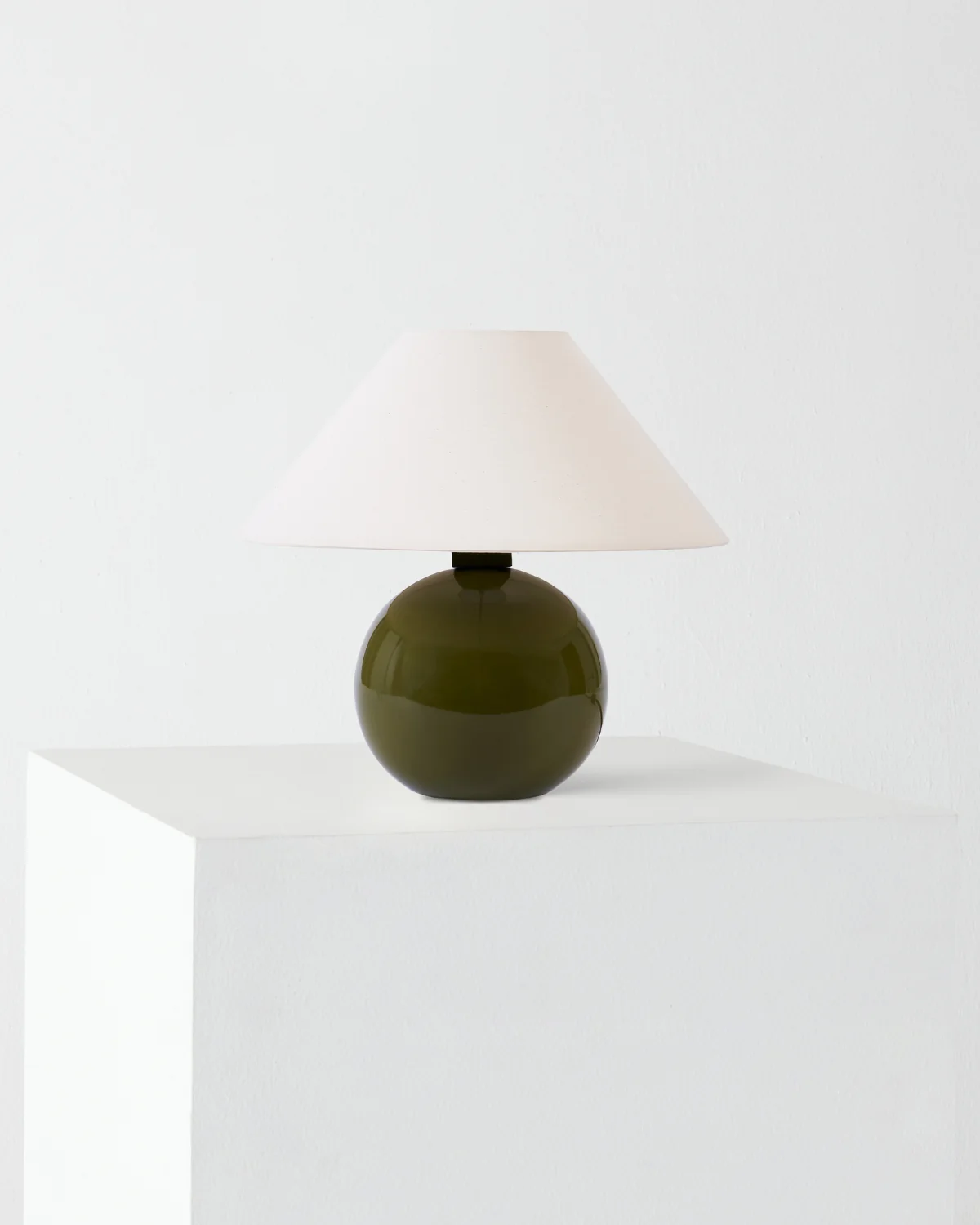 Reliable Fiona Table Lamp Authentic