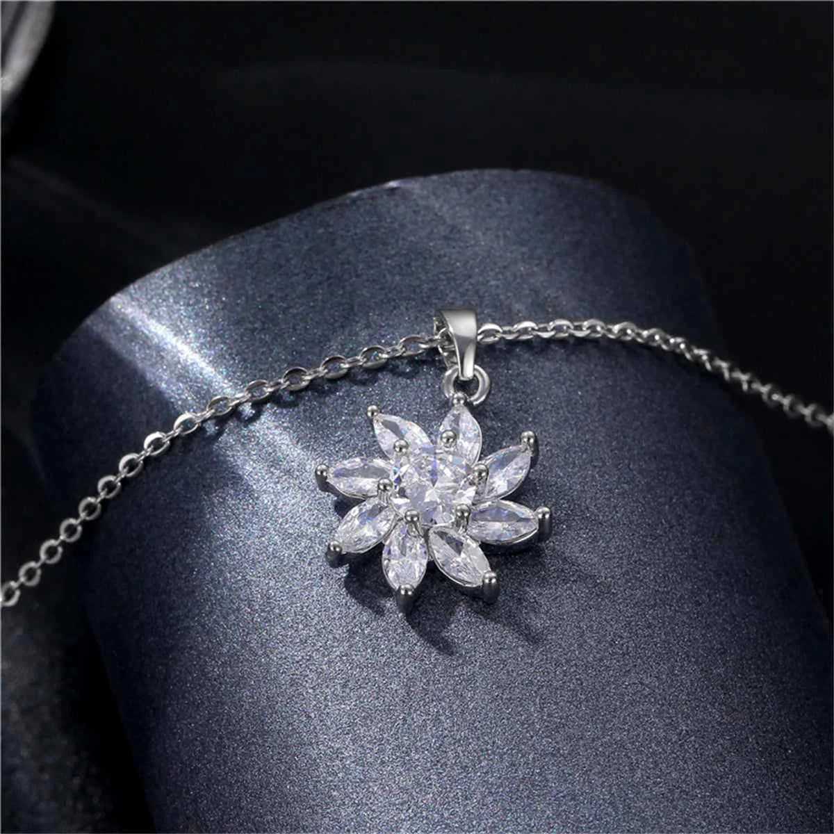 Stylish Crystal Silvertone Flower Pendant Necklace Fine Crafted